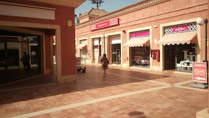 Centro Comercial La Hacienda
