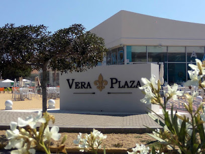 Parque Comercial Vera Plaza