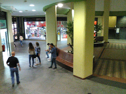 Centro Comercial La Plaza